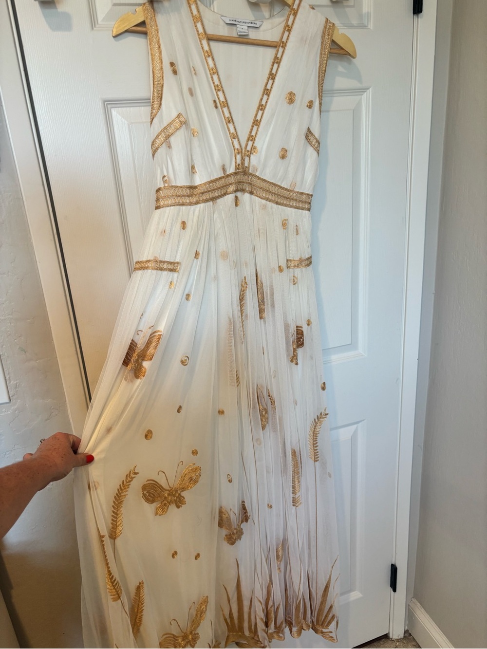 Diane Von Furstenberg Vivanette 2016 runway White Maxi Dress Gold Embroidery
